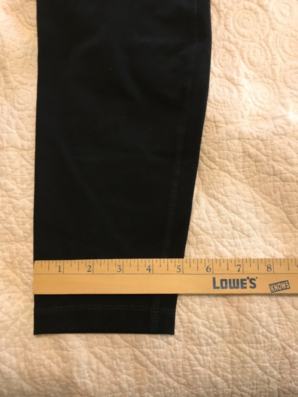 Old Navy Active go-dry capri-length black athletic leggings (L) - Picture 8 of 13